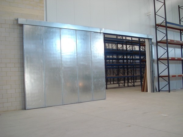 Mantenimiento puertas metálicas